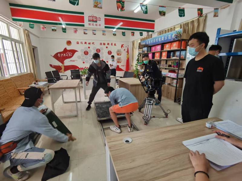 追星女孩心理学分析报告：遵义县广告片拍摄公司揭秘饭圈应援式传播逻辑